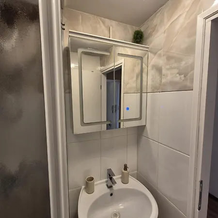 Rooftop Lucylu Apartment