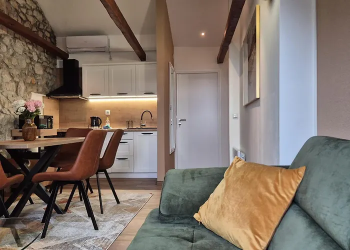 Rooftop Lucylu Apartmán *